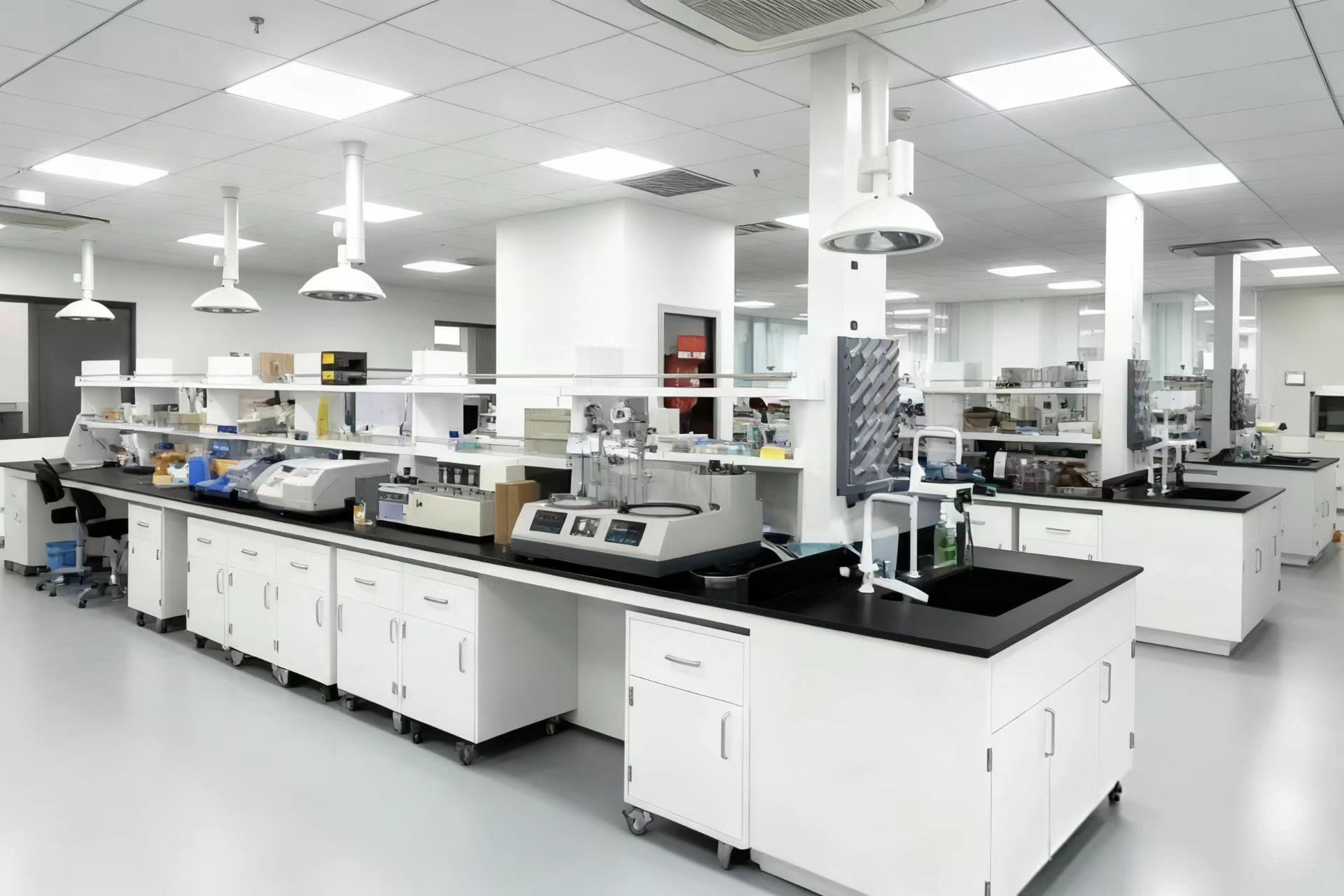 접착제는 어떻게 테스트되나요?